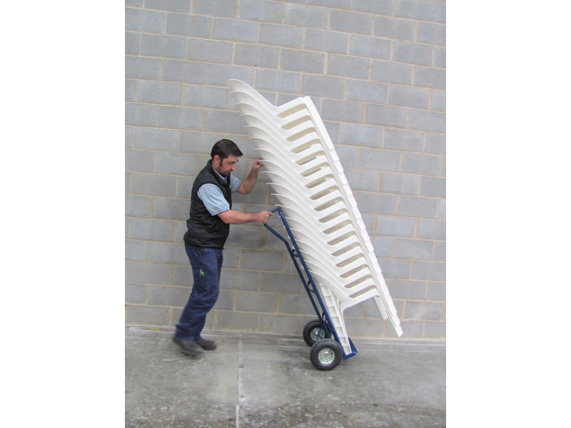 Pipee Stacking Chairs